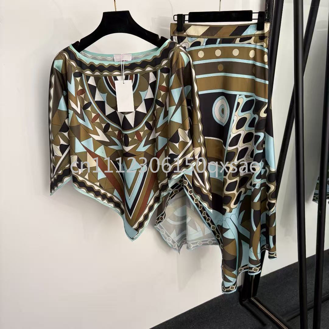 Streetwear Brand China - Luxury Design Women's Black Cloak Dress