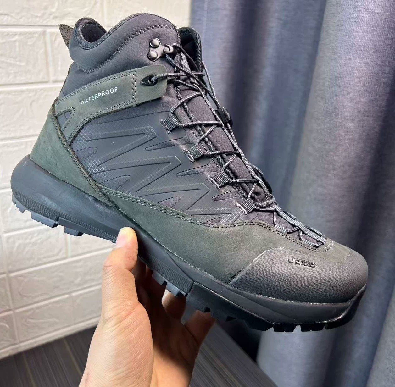 High Top Hiking Leather Shoes  - огляд і ціна Streetwear Outdoor Brand