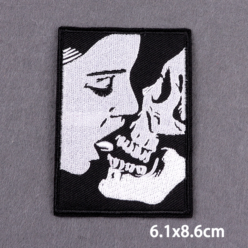 The Death Embroidery Iron On P - огляд і ціна Streetwear Brand Stickers